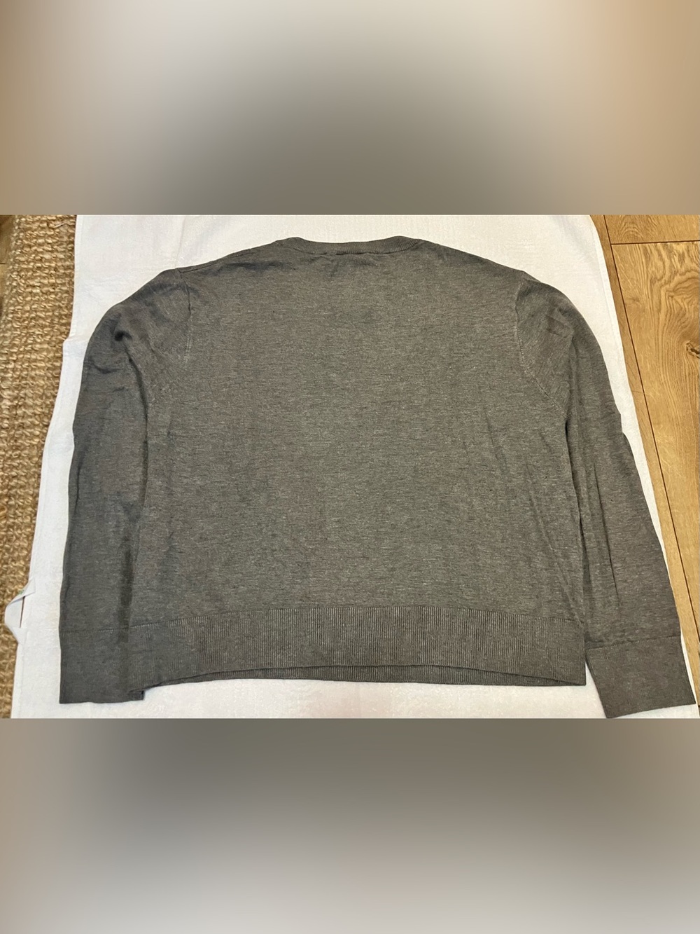 H&M Divided Heather Grey Crewneck Lightweight Knit Sweater Large - Picture 2 of 3